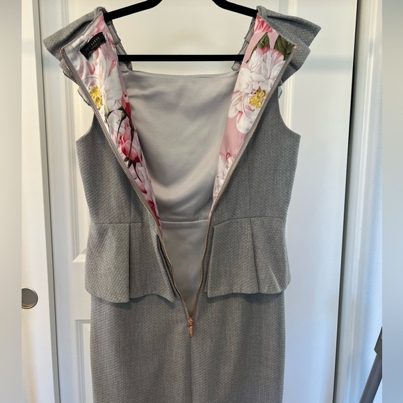 Ted Baker London Working Title Daizid Pleat Shoulder Peplum Dress Gray Size 2/US - Picture 10 of 10